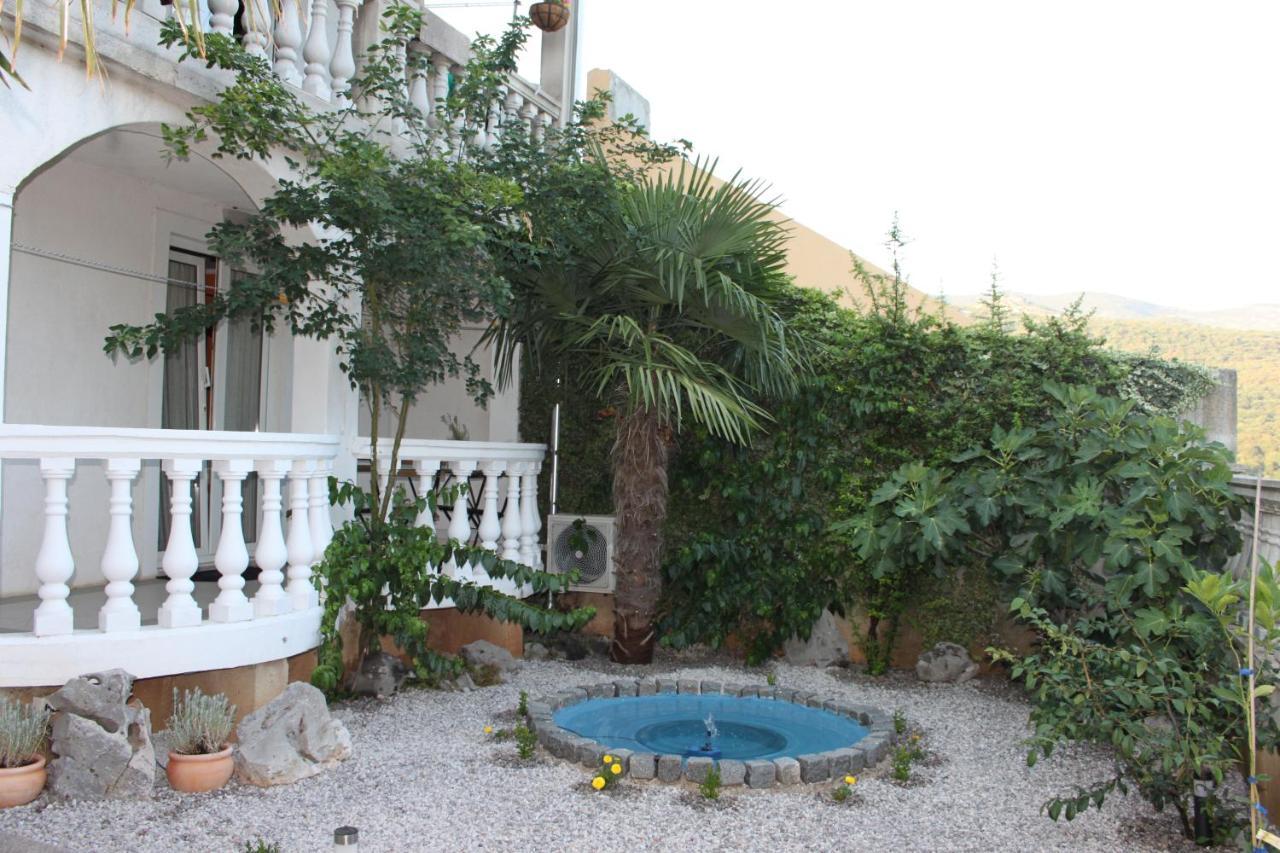 Apartmani Dienes Novi Vinodolski Exterior photo